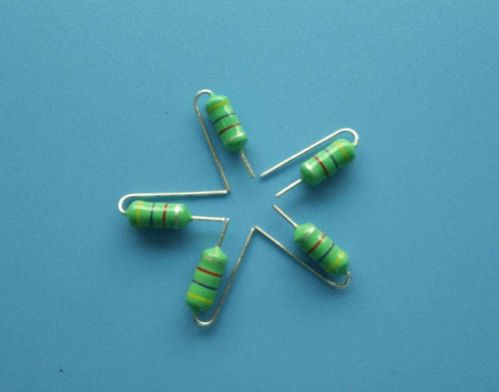 小型电感器的多元化应用与定制趋势探析